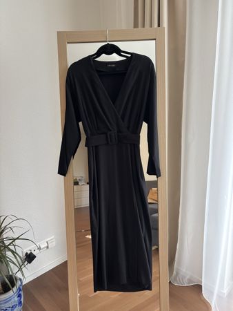 Massimo Dutti black midi dress