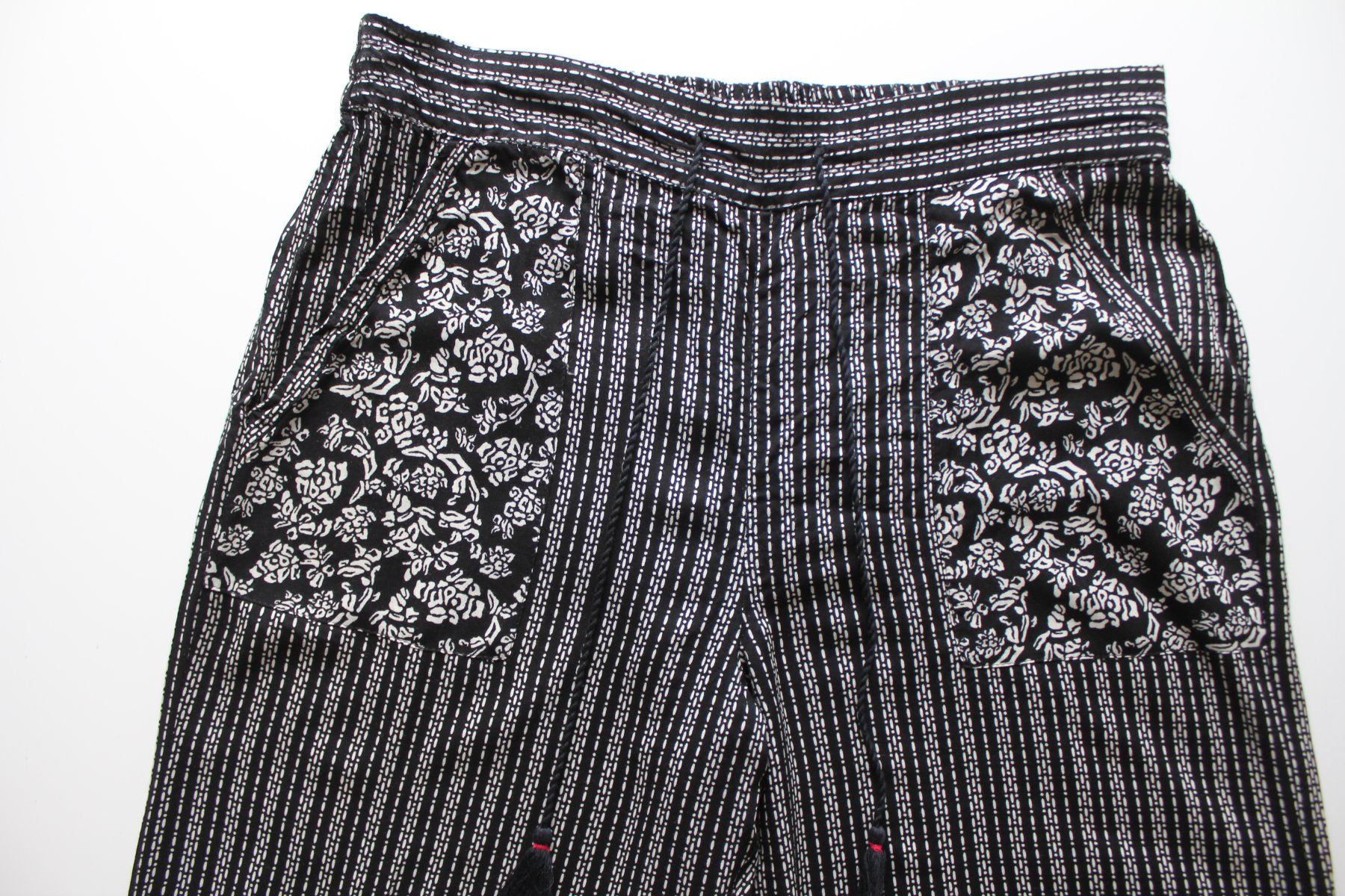 Esprit Pantaloni: Pantalon EDC by Esprit t. 40 – Nuovo (secondo la descrizione) da Peseux venduto da Gilloss 2