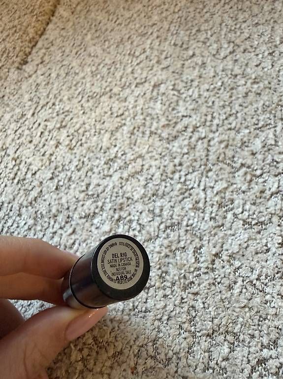 Mac Cosmetics Make-up: Mac Mini Lippenstift Del Rio – Nuovo (secondo la descrizione) da Dietikon venduto da Prelovedpearls 2