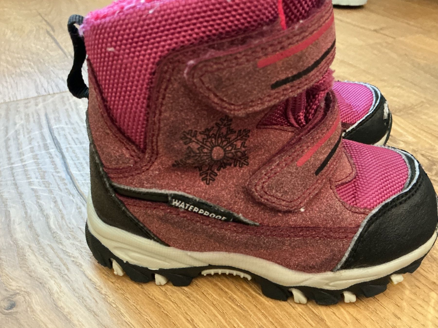 Scarpe per ragazzi: Baby Winter Boots 23 – Usato da Brugg AG venduto da Magna3 1
