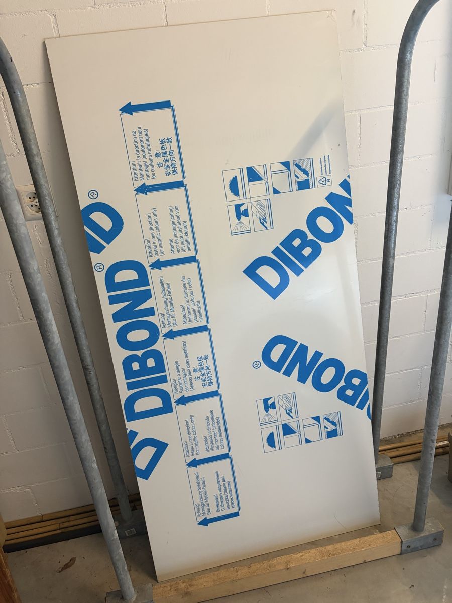 Piatti di portata: Alucobond Verbundplatte weiss – Nuovo (secondo la descrizione) da Galgenen venduto da Crystaldisplay