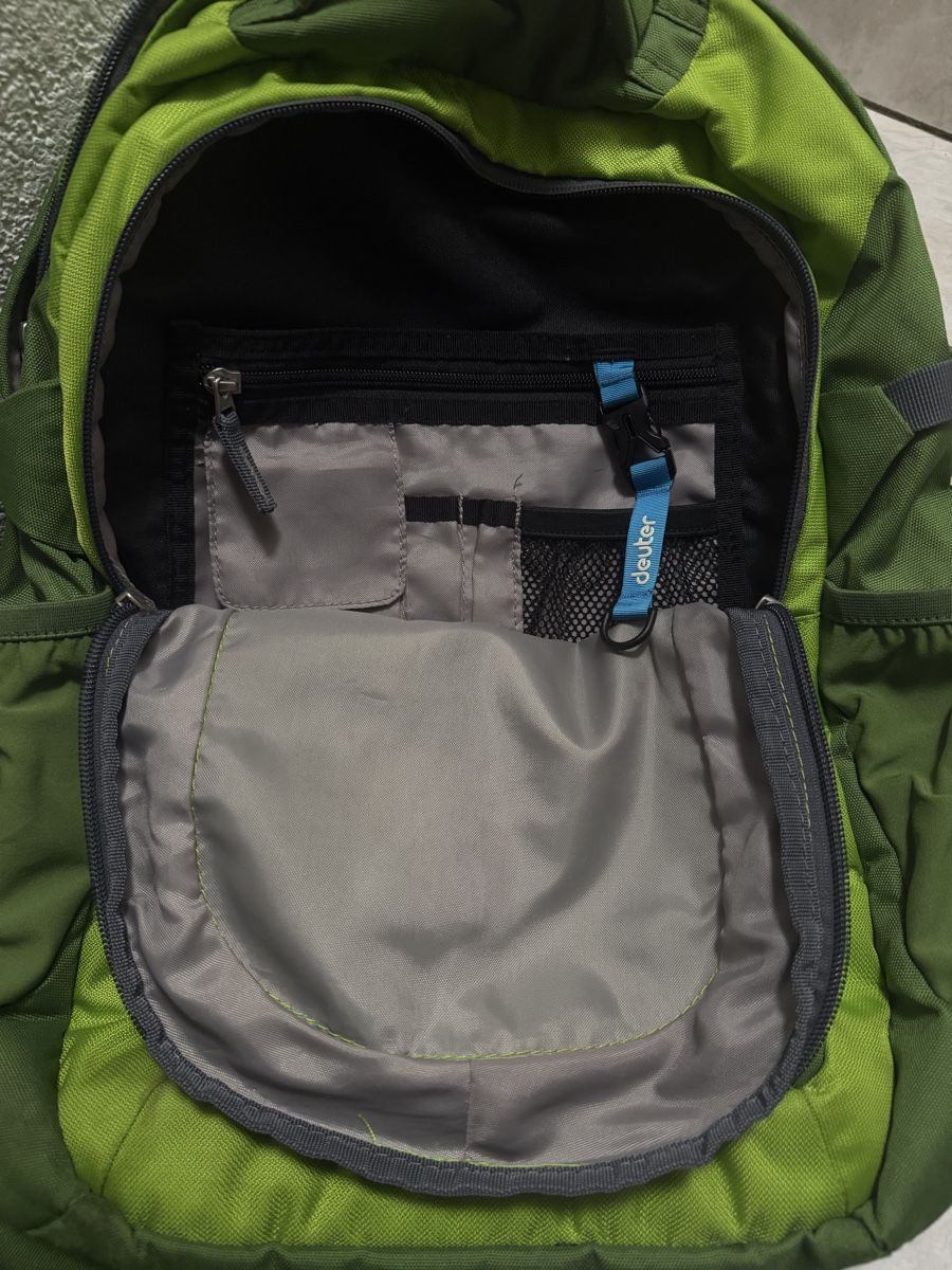 Deuter Zaini: Deutet Giga Rucksack – Nuovo (secondo la descrizione) da Tennwil venduto da Zaylaaa 1