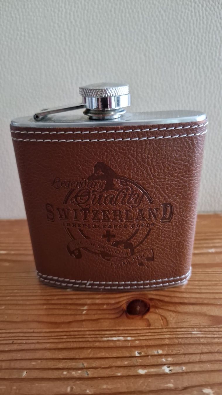 Altro: Flachmann Hip Flask – Usato da Fislisbach venduto da mka_km8f 1