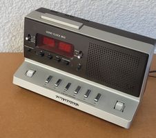 80er Jahre GRUNDIG SONO CLOCK 800 Radiowecker