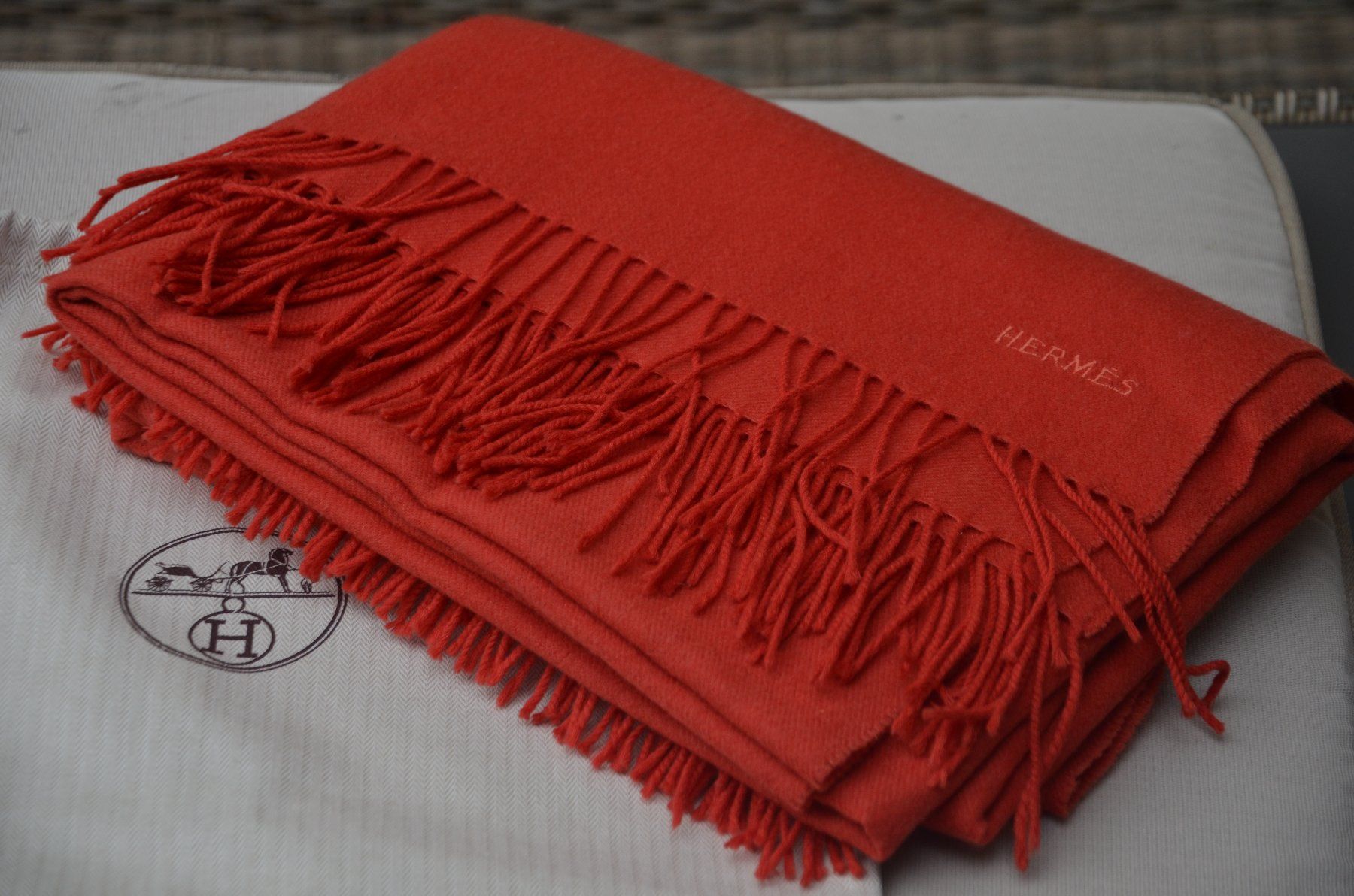 Hermès Foulard & Sciarpe: Hermès Kaschmirschal / Schal en cachemire – Usato da Collonges venduto da arashee 4