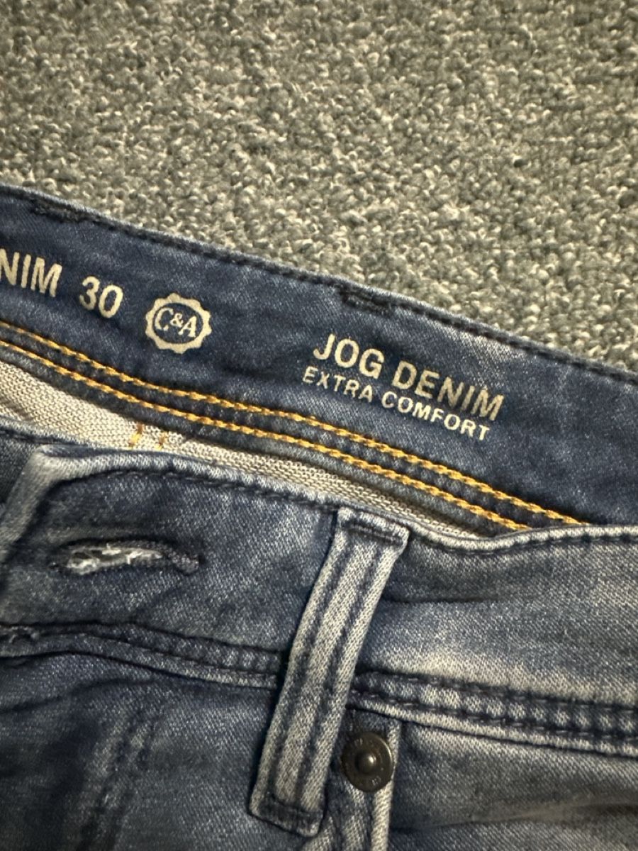 C&A Jeans: C&A Jogg Denim Shorts Gr 30  – Gebraucht aus Baltschieder von YmroBe 1