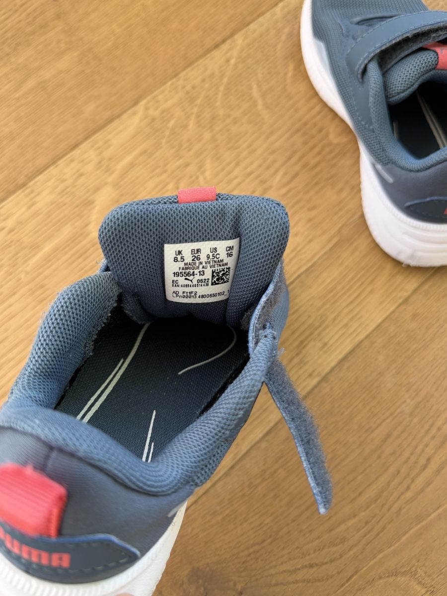 Puma Scarpe da uomo: Puma Kinder Turnschuhe Gr. 26  – Usato da Forch venduto da Fatou_86 3