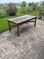 Massiver Gartentisch aus Holz - Vintage Look Tisch!