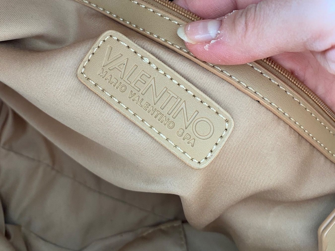 Valentino Taschen für Damen: Valentino Shopping Bag – Gebraucht aus Sissach von laura.x4 2