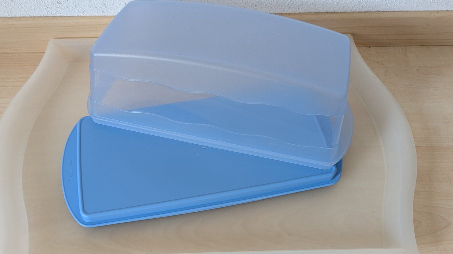 Tupperware Behälter & Ähnliches: Tupperware Kuchenbehälter Cakebehälter Transportbox – Gebraucht aus Horw von Rebuho 1