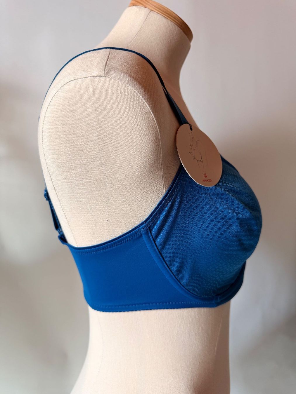 Triumph Sonstige Unterwäsche: TRIUMPH, Minimizer BH ESSENTIAL MINIMIZER, Grösse 70F,Türkis – Neu und originalverpackt aus Rudolfstetten von gst_g7xl 3