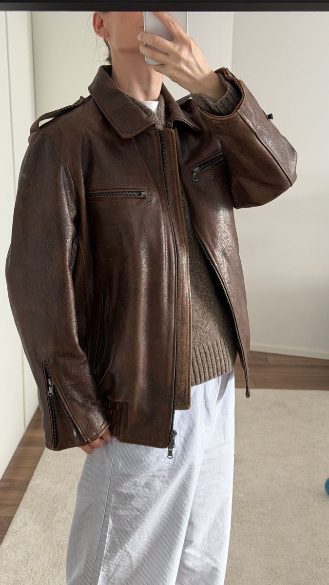 Vestes: Leather exclusive jacket  – Neuf (Voir description) à Paradiso par viorea 3