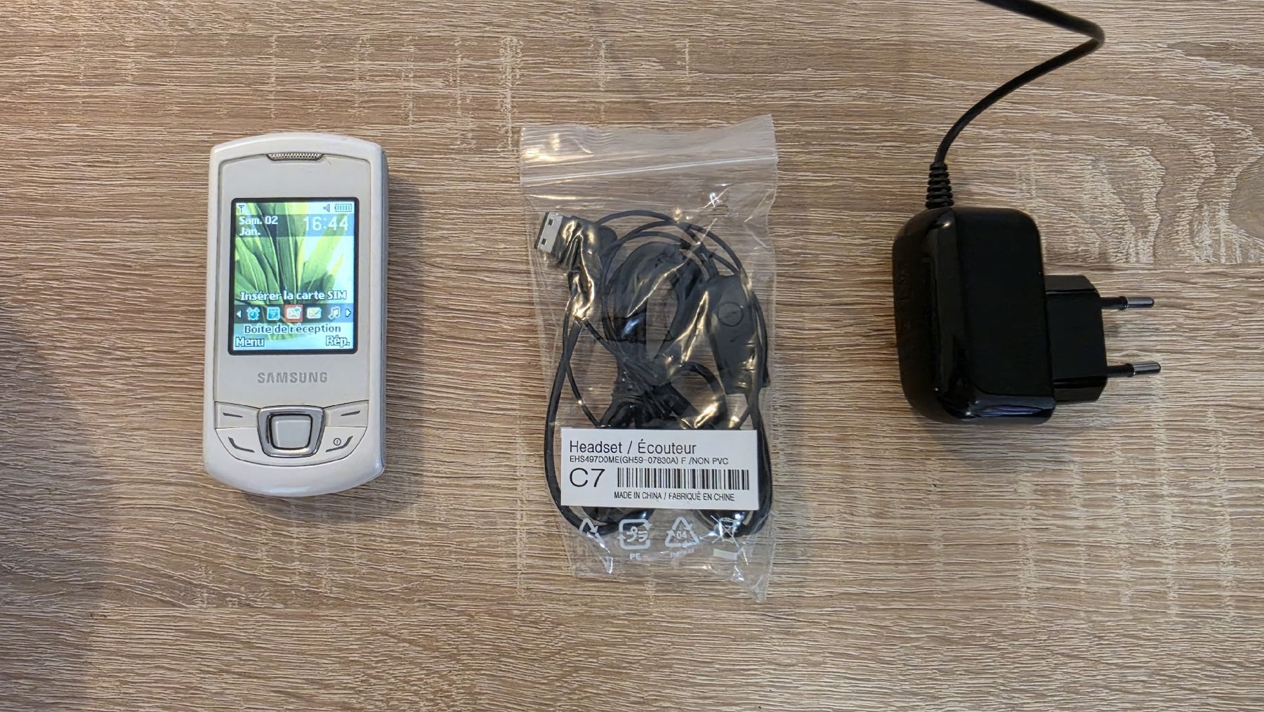 Samsung Handys / Smartphones: Samsung GT-E2550 Monte Slider, bon état – Gebraucht aus Grandson von Adrixx1422 6