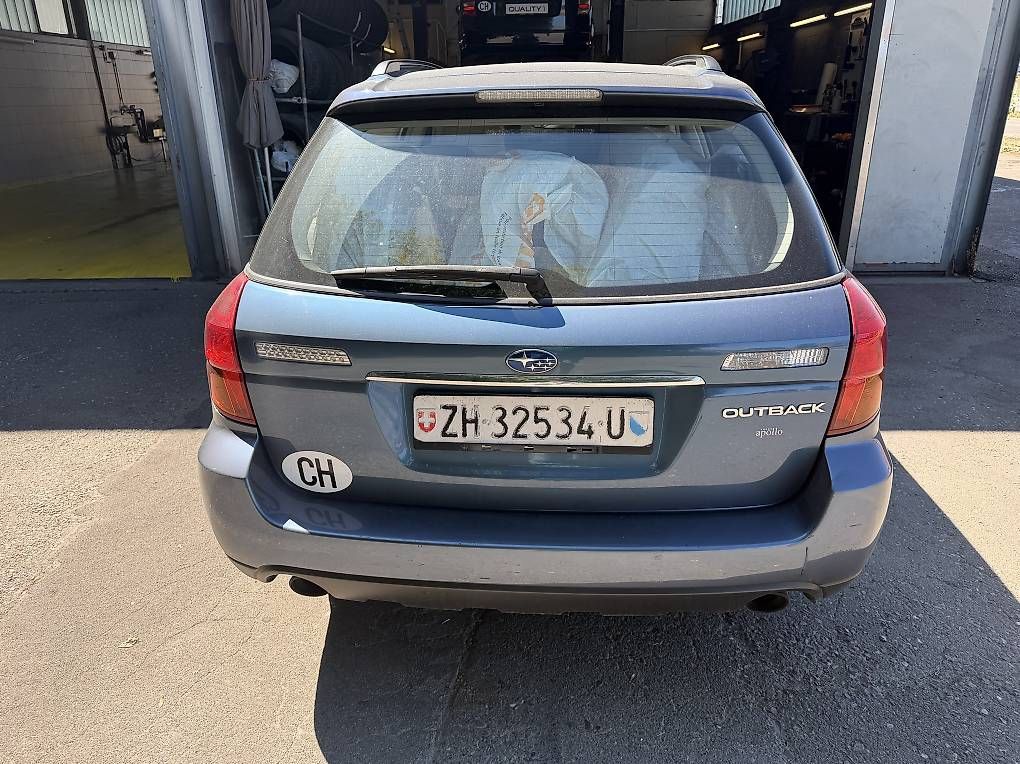 Automobili: Subaru outback 3 Liter Automat Leder Klima  – Usato da Winterthur venduto da Sinoregi 4