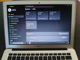 Macbook Air 2013 mit Windows 11, Top Zustand, Akku top