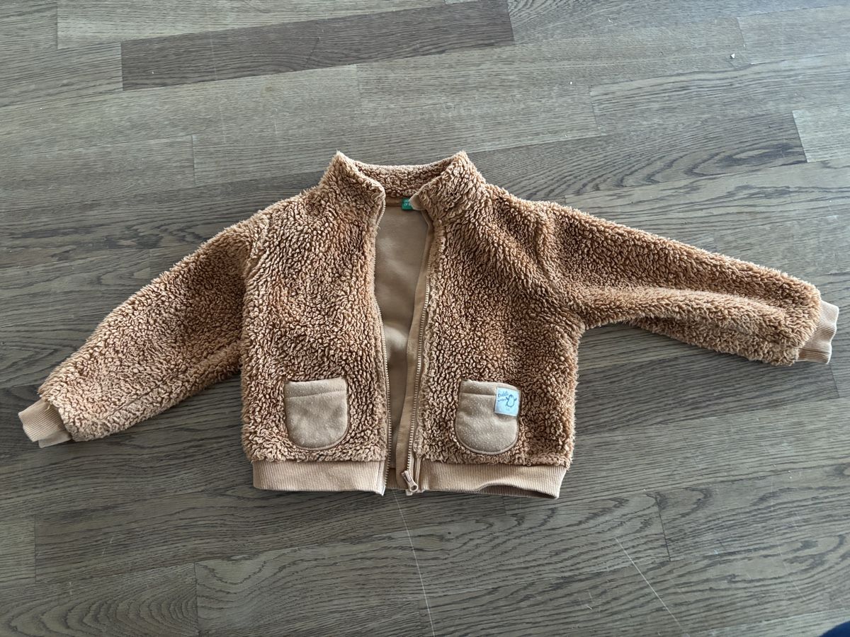 Benetton Giacche & Cappotti: Teddy Jacke Benetton Gr 104 – Usato da Baar venduto da Ginasoskin