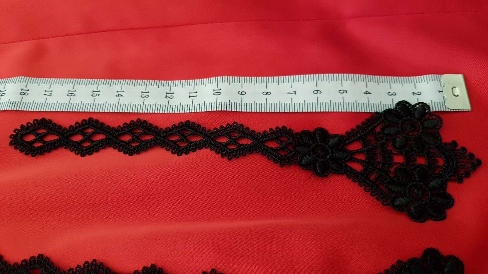 Tessuti: 4st. bestickte Spitzenapplikation schwarz. – Nuovo (secondo la descrizione) da Zürich venduto da 280_yc86 4