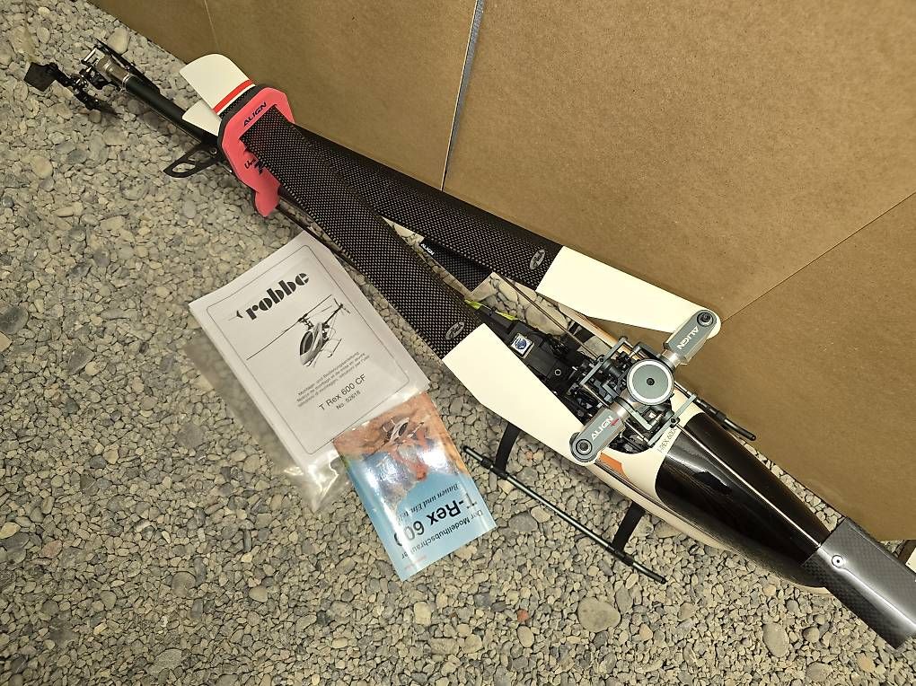 RC Modellbau: RC Helicopter Trex 600 CF – Gebraucht aus Lenzburg von  3