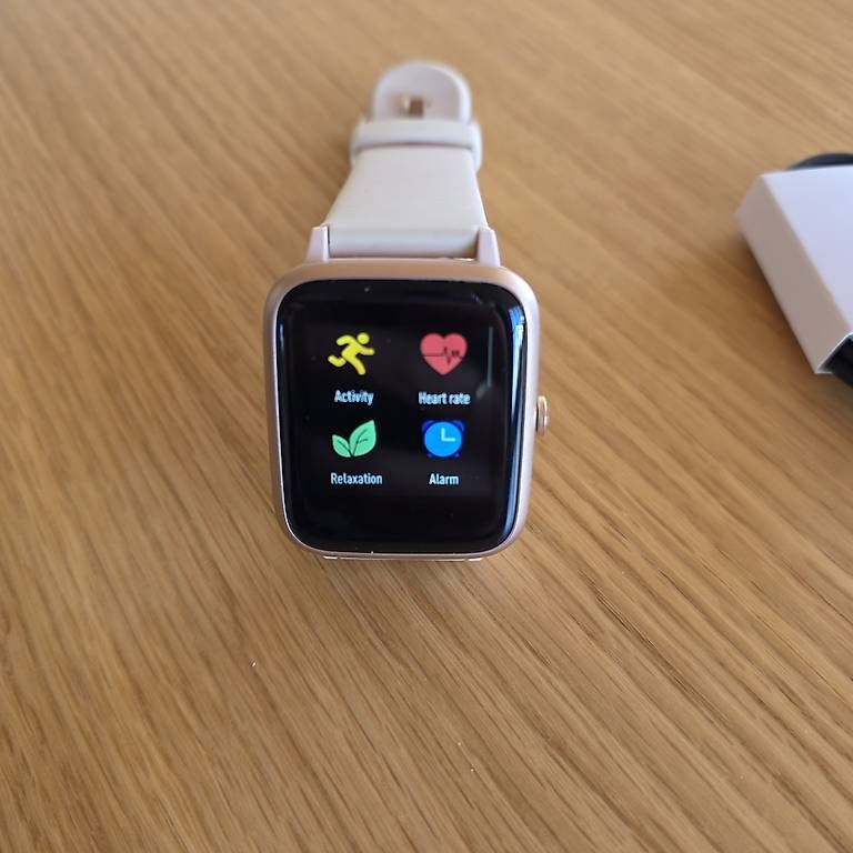 Smartwatch: Hama Sportuhr Smartwatch Fitnesstracker – Usato da Reichenbach i. K. venduto da likki07 2