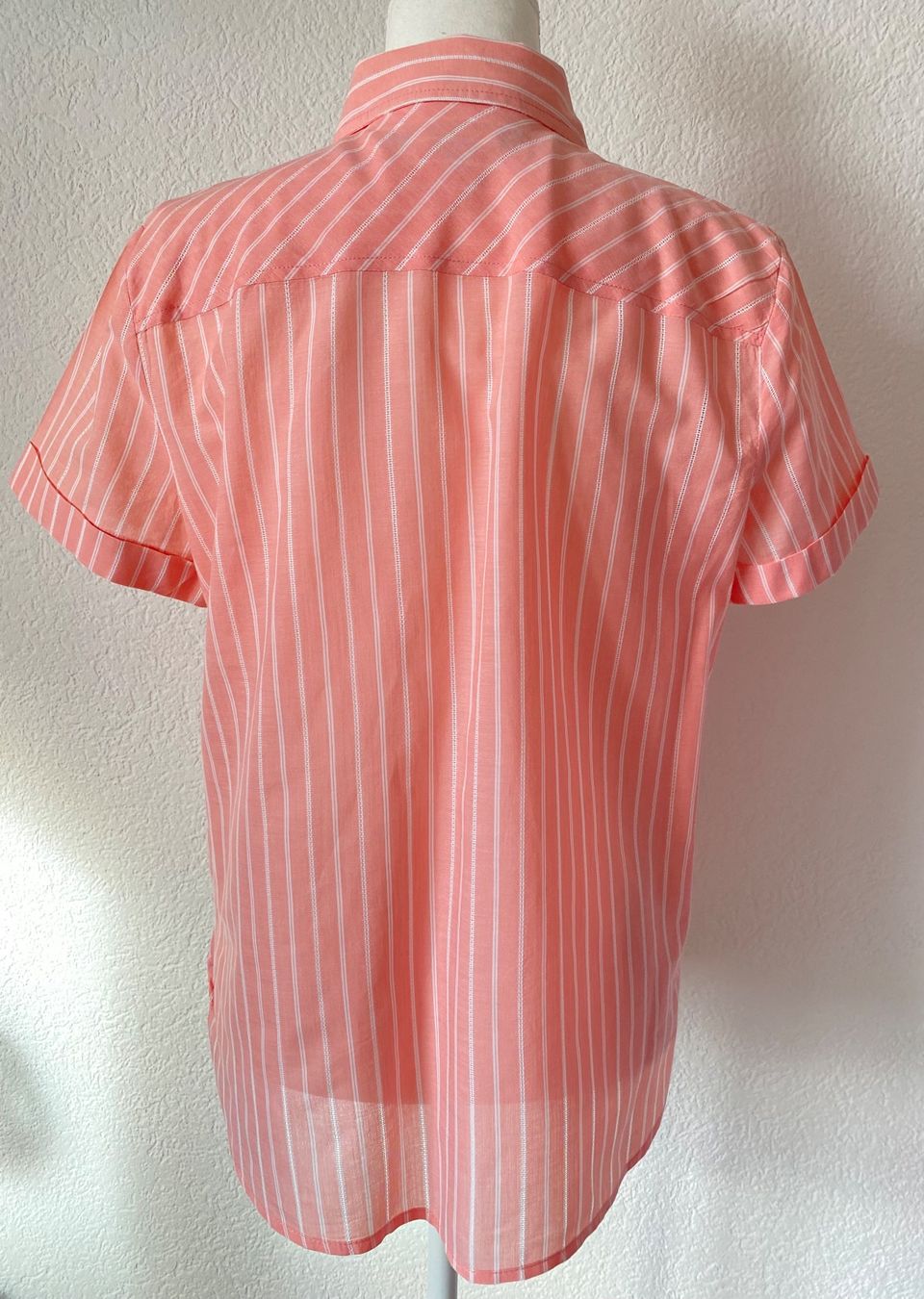 Tommy Hilfiger Blusen: Tommy Hilfiger Bluse aus Baumwolle Grösse M – Gebraucht aus Oberwil BL von Leni-Mischi 1