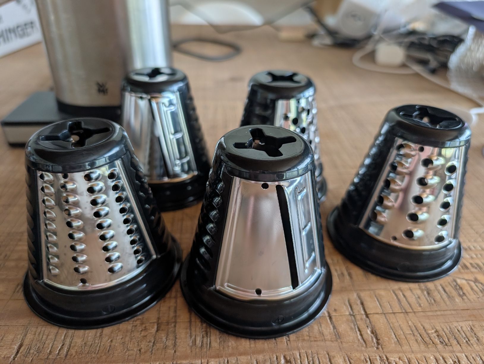 WMF Appareils de cuisine: WMF Küchenmaschine Mini  – D'occasion à Oberwil-Lieli par stefim 2