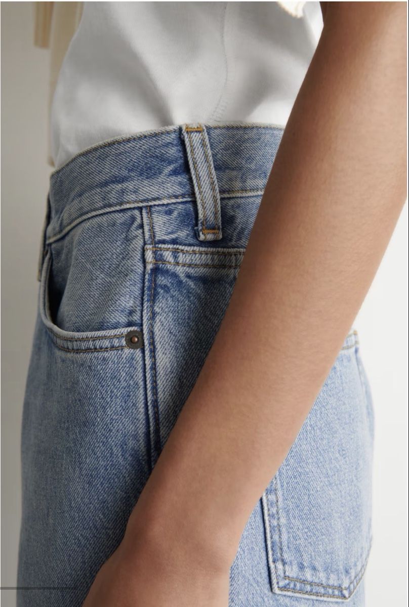 Cos Jeans: COS tapered jeans (28) – Usato da Basel venduto da mar_fp5q 7