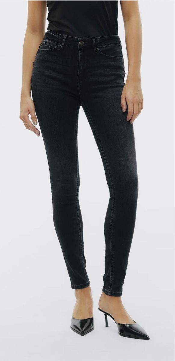 Vero Moda Jeans: Vero Moda Jeans  – Nuovo (secondo la descrizione) da Nottwil venduto da CandyCaty 4