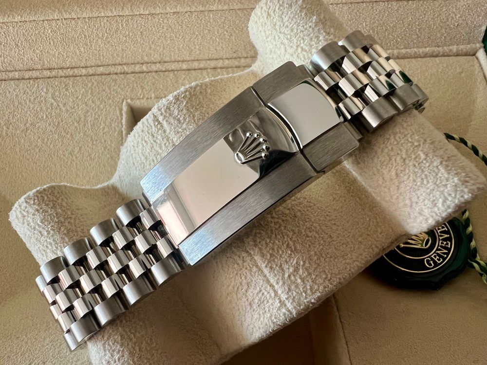 Rolex Orologi: ROLEX Datejust 41, Ref.126300, Full Set 2021,Jubilé Bracelet – Usato da Le Mont-sur-Lausanne venduto da LycaGallery 6