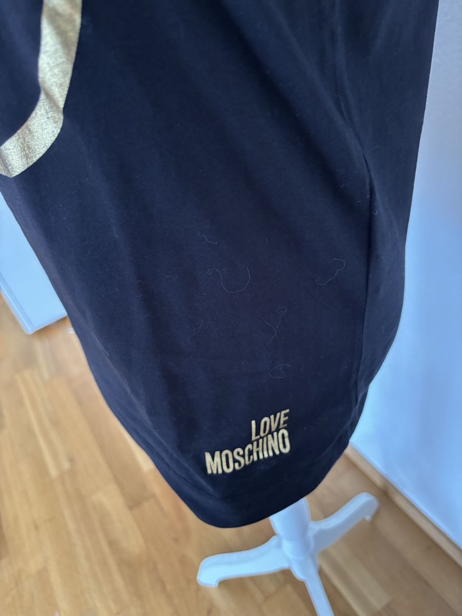 Moschino T-shirts: T-Shirt Moschino Gr. 36 Baumwolle – D'occasion à Winterthur par san_wd8j 1