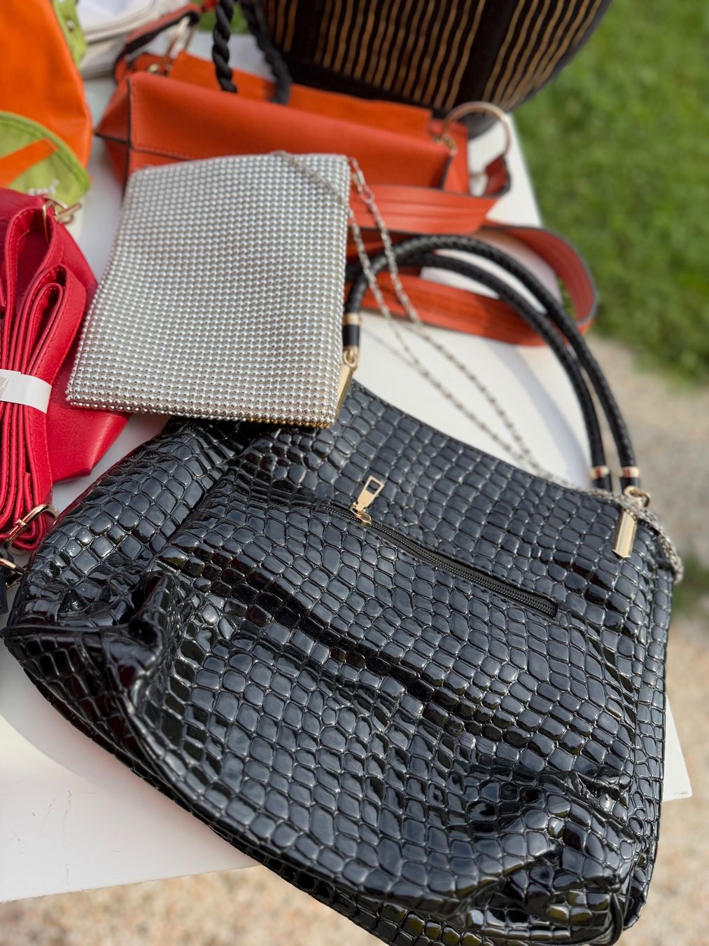 Borse da donna: Tasche Paket auch mit Neu ab fr. 1.00 – Usato da Cugnasco venduto da tizianaq 4