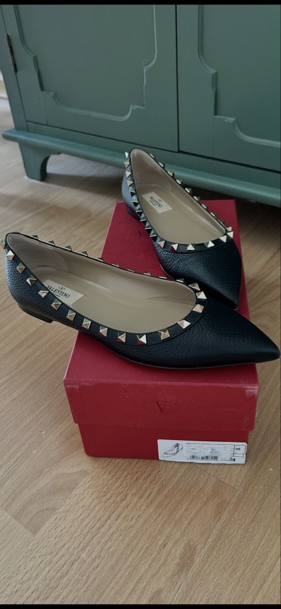 Scarpe da donna: Valentino Garavani Rockstud Ballerinas   38 – Usato da Zürich venduto da wil_g8st