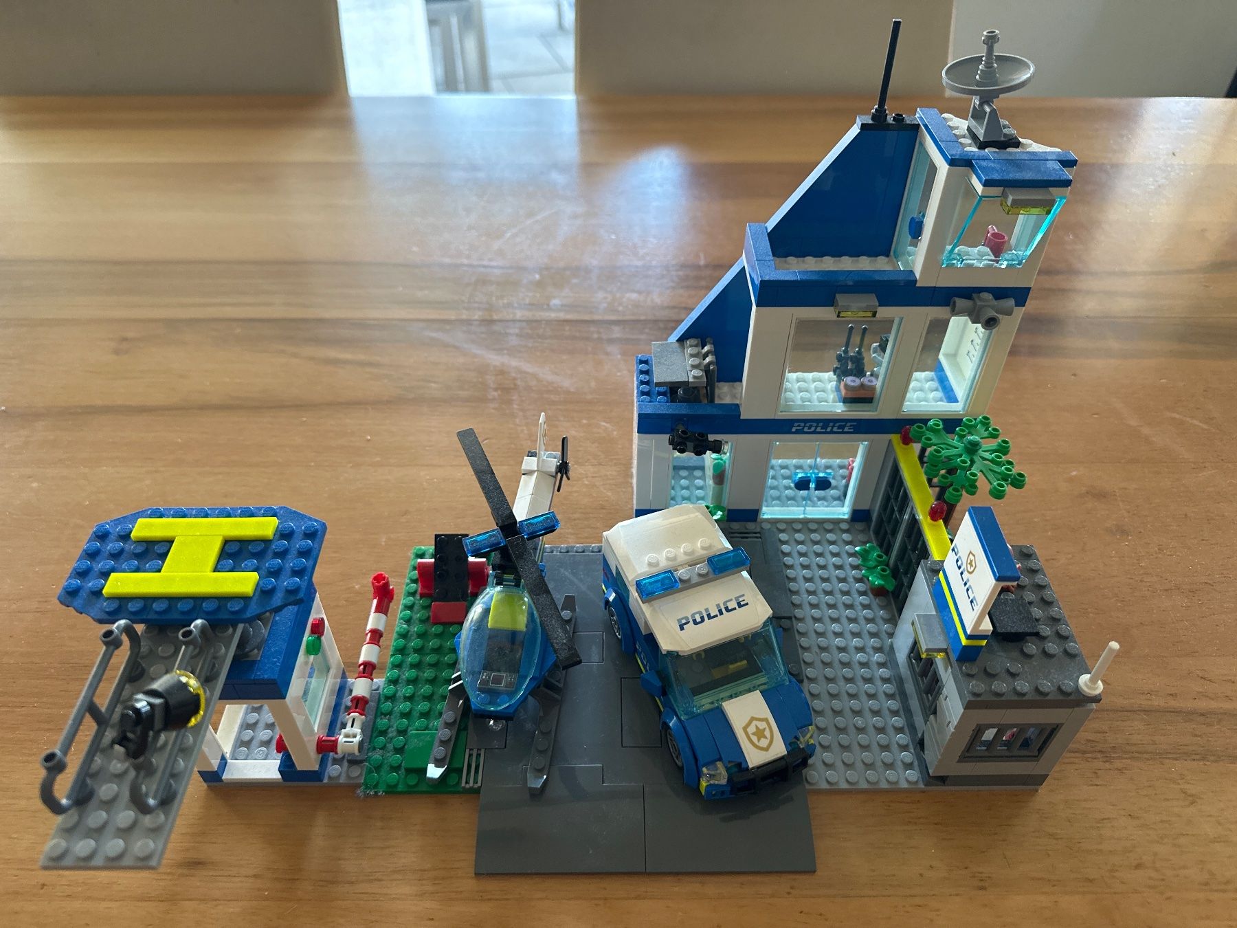 Lego Giocattoli: Lego City Polizeistation – Usato da Bonstetten venduto da Neptun2013