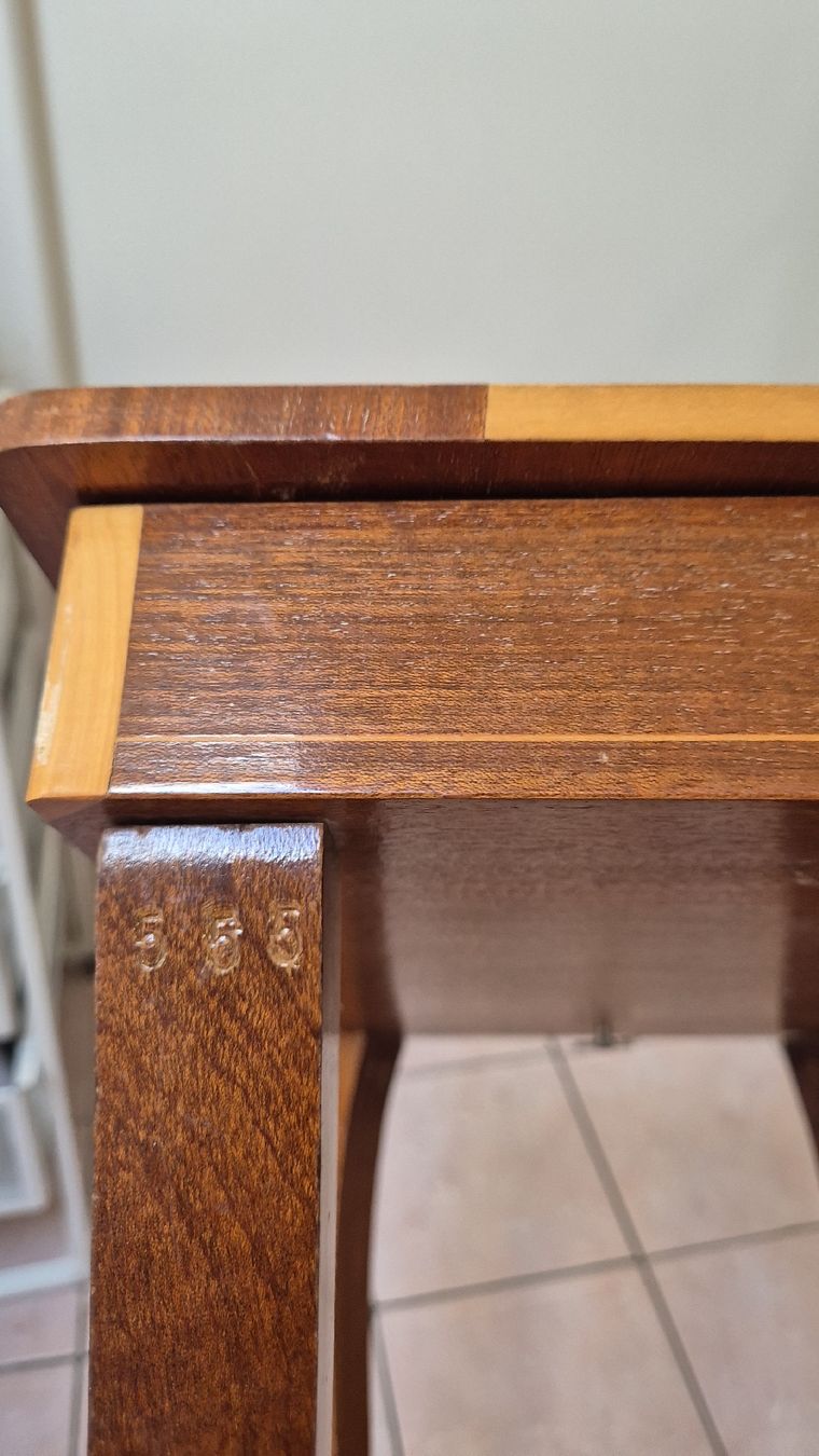 Tavoli: Table à ouvrage ancienne avec marqueterie  – Usato da Versoix venduto da Lenas9 7