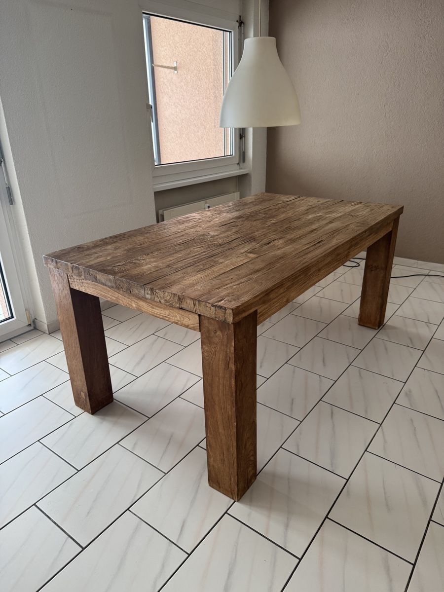 Tables: Teakholz Esstisch massiv – D'occasion à Hüttikon par Danone2 3