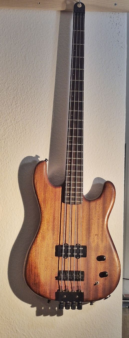 Strumenti musicali: Bassgitarre Rockinger – Usato da Wabern venduto da Passionata6