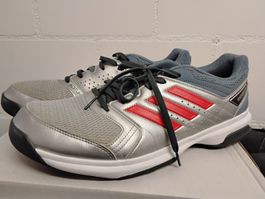 Adidas Turnschuhe wenig gebraucht Gr 46