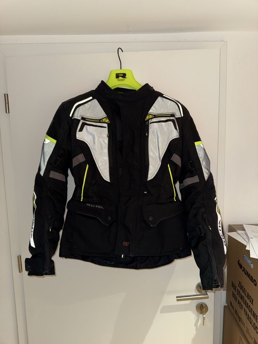 Giacche: Richa Damen Motorradjacke – Usato da Rickenbach ZH venduto da dza_fvg8 1