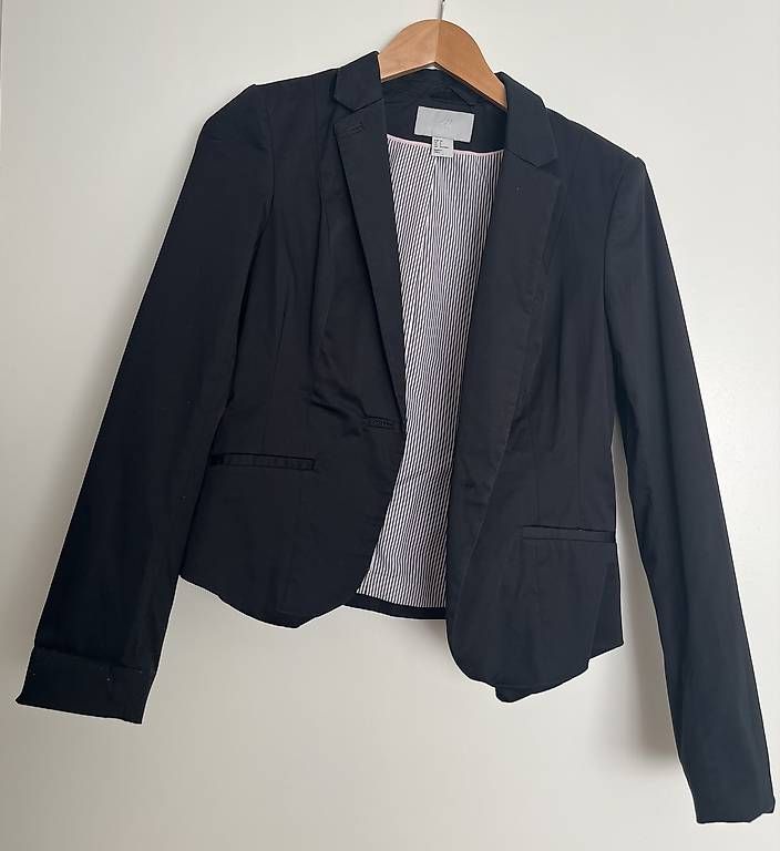H&M Giacche: Blazer Damen – Usato da Niederwangen BE venduto da doboo 1
