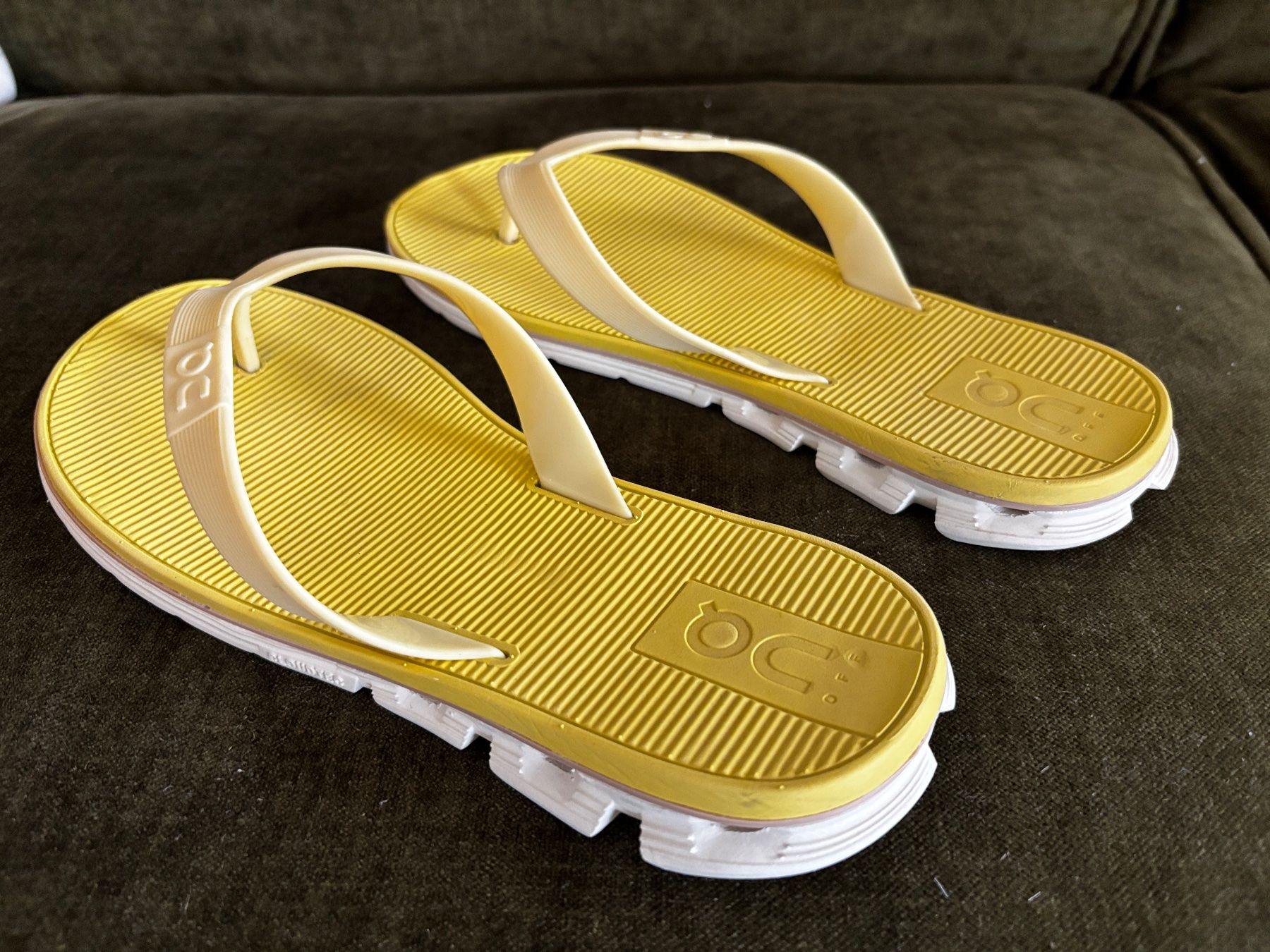 On Damenschuhe: On Running - Cloud Flip Flops Gelb Gr. 38 - 0-Serie! – Neu (gemäss Beschreibung) aus Herrliberg von Tcardo 2