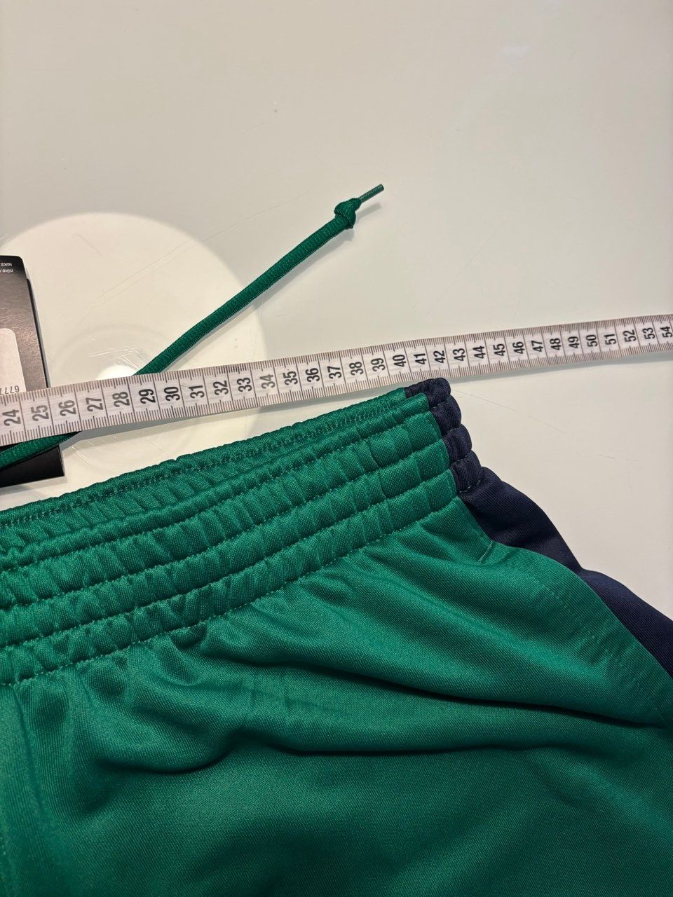 Nike Pantaloni: Nike Trainingshose – Nuovo (secondo la descrizione) da Eglisau venduto da SAM240186 1
