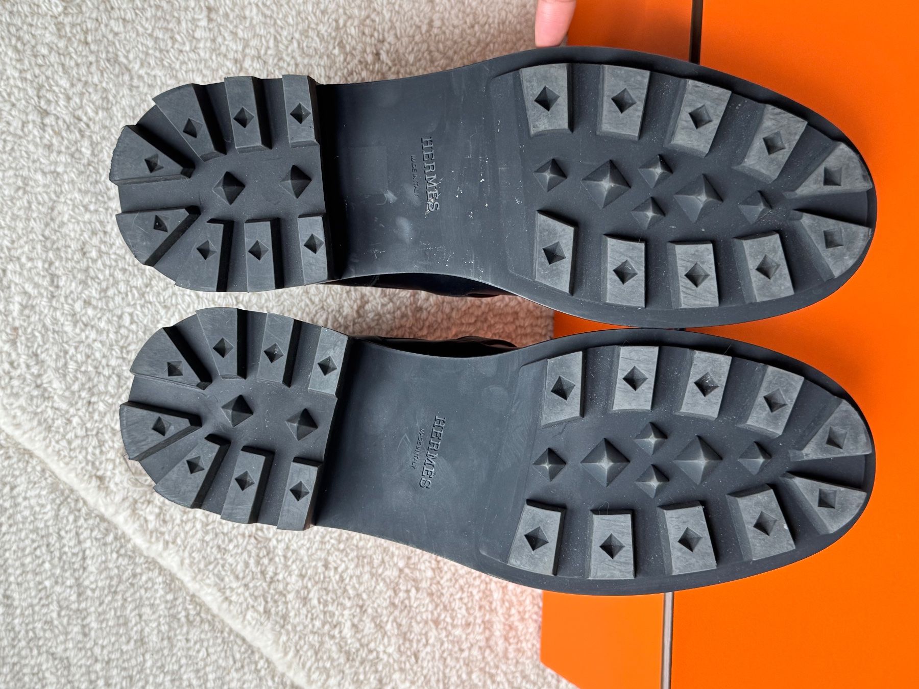 Hermès Herrenschuhe: Hermès derbies first – Neu (gemäss Beschreibung) aus La Chaux-de-Fonds von ana_dpy8 3