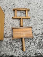 11 verschiedene Holzhaspel mit Kiste zu verkaufen (Fischerei