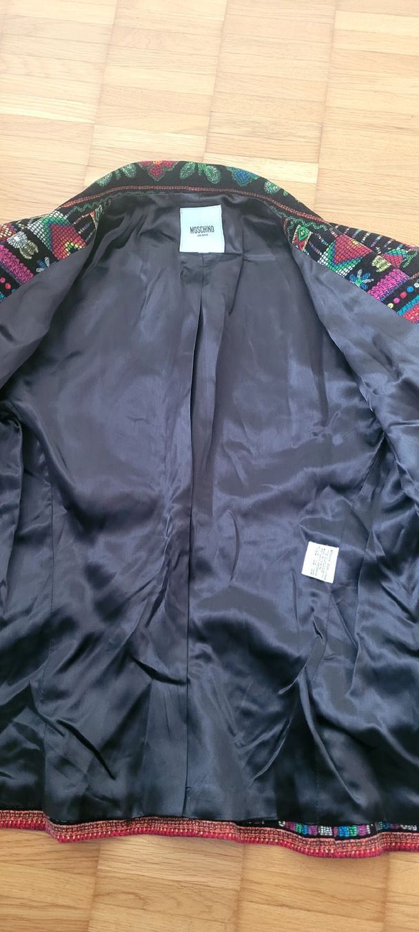 Moschino Giacche: Moschino Jeans Donna Blazer, Grösse S Top Zustand! – Nuovo (secondo la descrizione) da Emmenbrücke venduto da gatasalvache 4