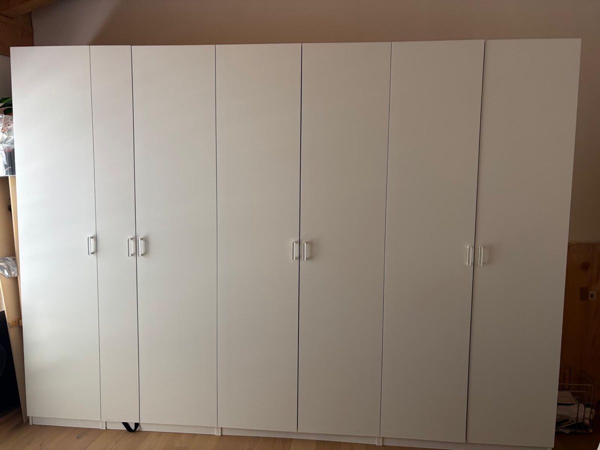 Ikea Armoires: Ikea Kleiderschrank Pax  – D'occasion à Klosters par Miu2000