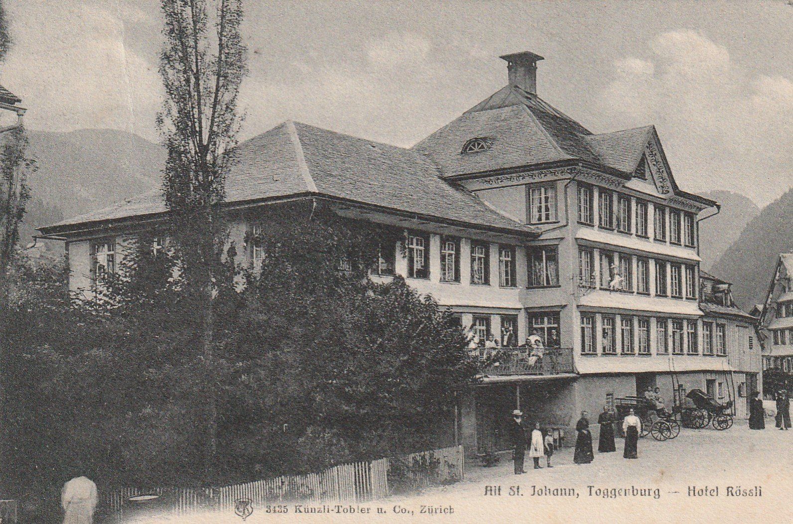 Cartoline postali: Alt St. Johann Hotel Rössli belebt – Usato da Rorschacherberg venduto da fratovi2