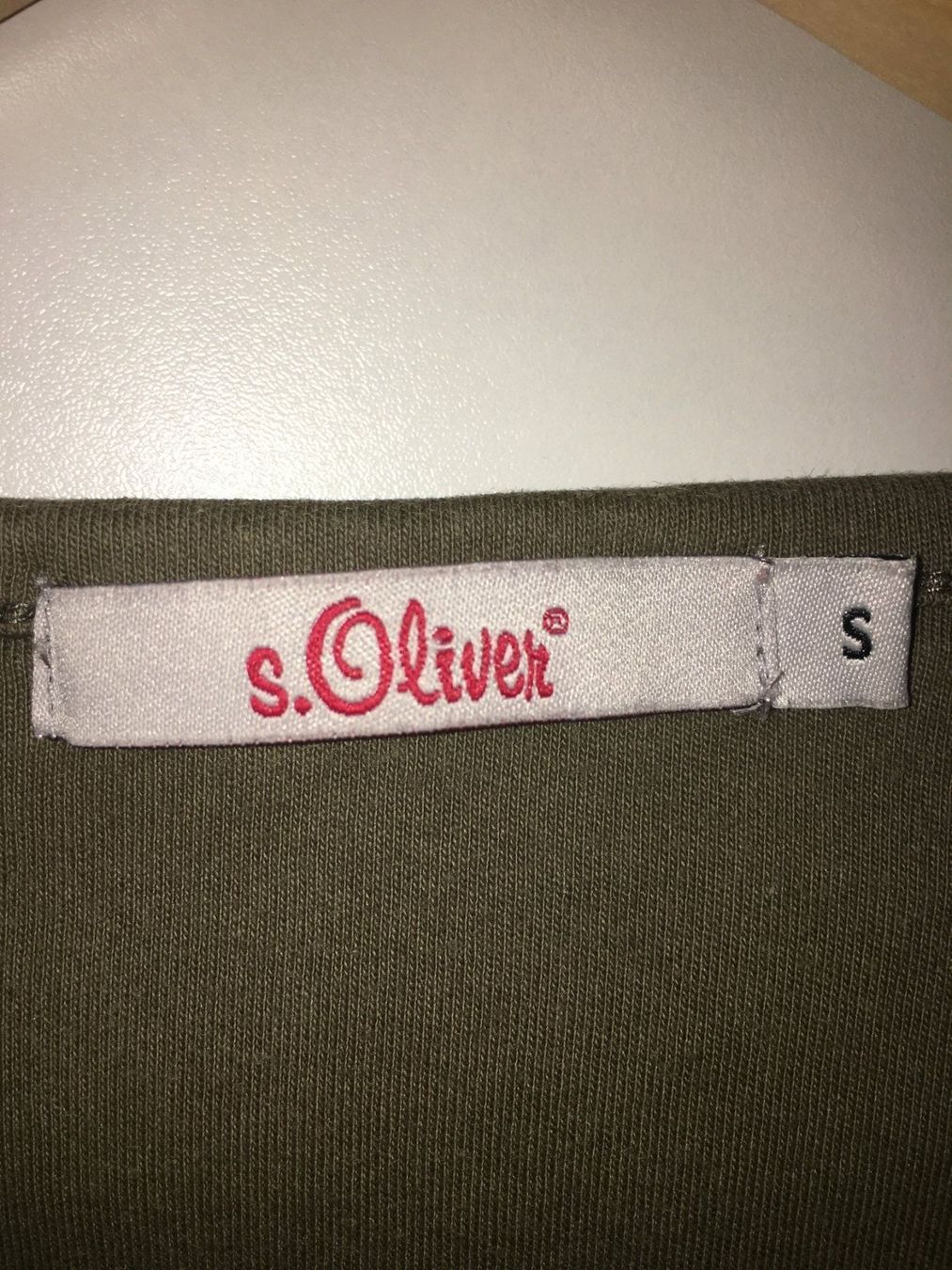 S.Oliver Top: S.Oliver Top, Gr.S,  khaki – Usato da Arni AG venduto da Mimo007 1