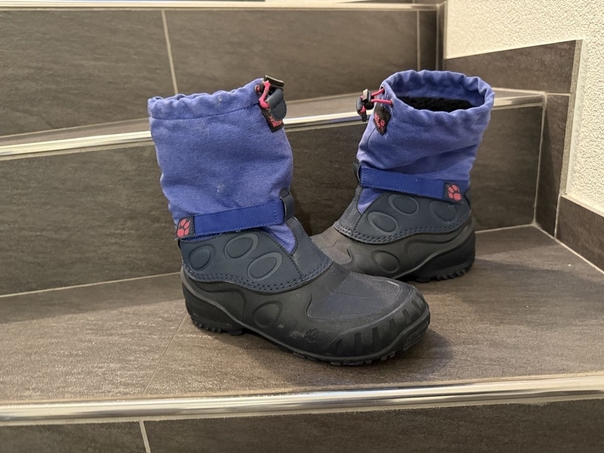 Jack Wolfskin Scarpe per ragazzi: Warme Winterschuhe – Usato da Balsthal venduto da bibop11