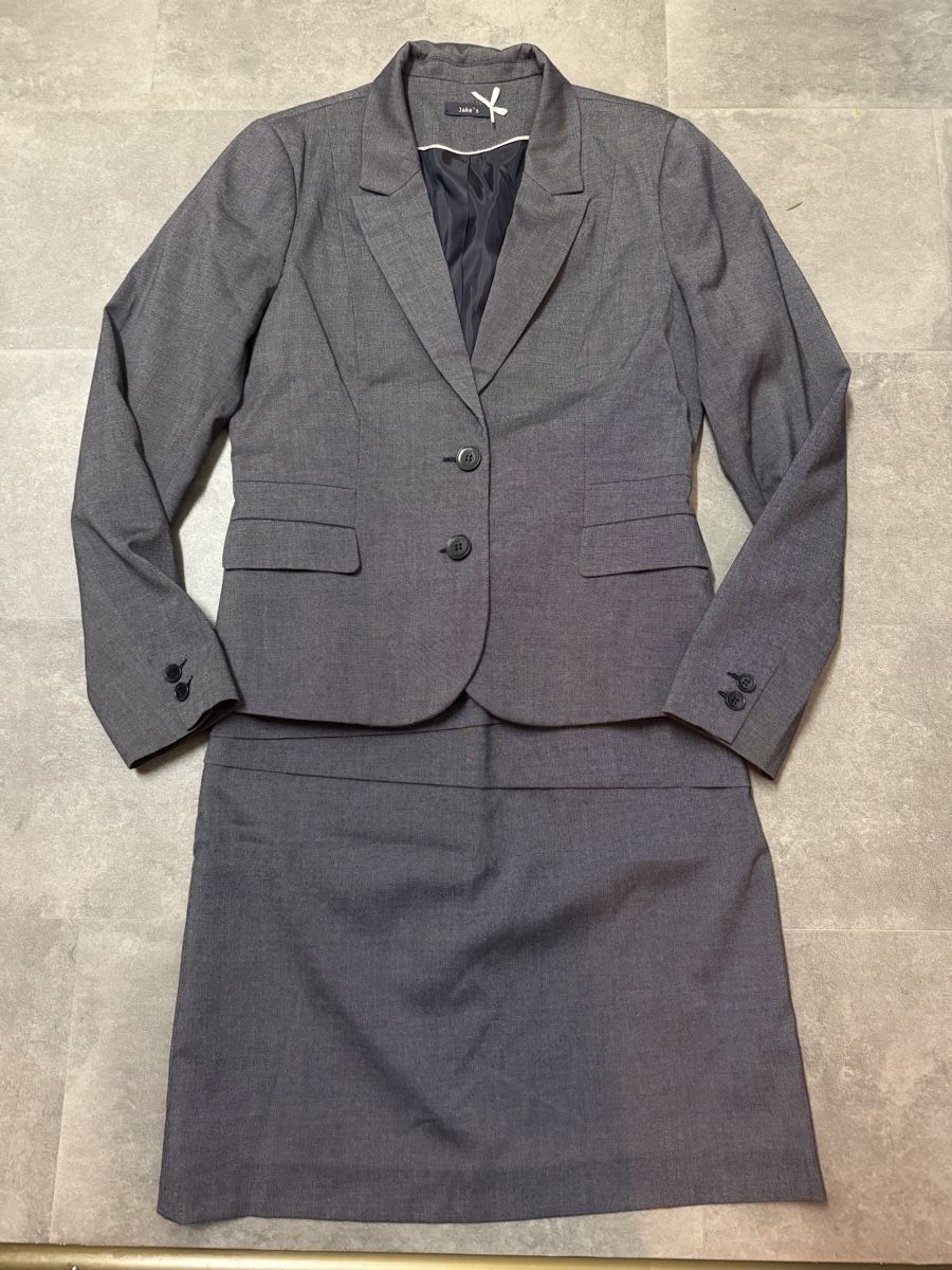 Completi & Tailleur: Grauer Anzug Jakes – Usato da Samedan venduto da rob_g658