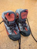 Kids Hiking Boots, Landrover Size 30, Great Tread for Fall