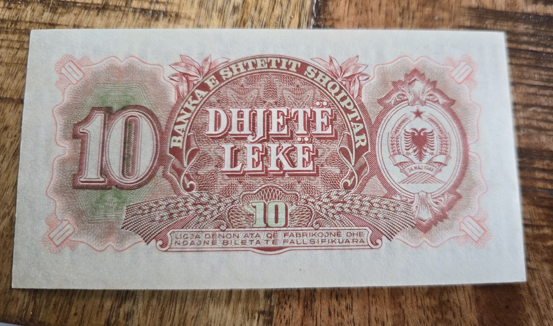 Banconote: Banknote Albanien - 10 Lekë 1957 – Usato da Rotkreuz venduto da Titotesla 1